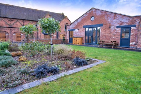 Property building, Spring, Off site, Garden, Garden view