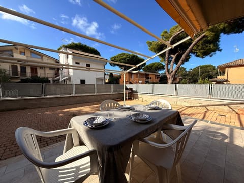 Patio, Balcony/Terrace