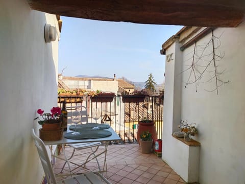 View (from property/room), Balcony/Terrace