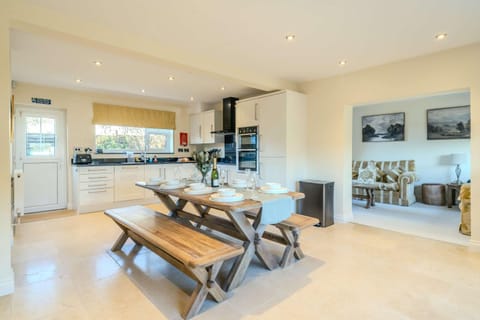 Rowans Stow-on-the-Wold 4 Bed Cotswolds Home House in Stow-on-the-Wold