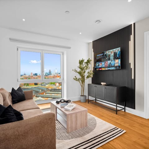 Living room, Seating area, Evening entertainment