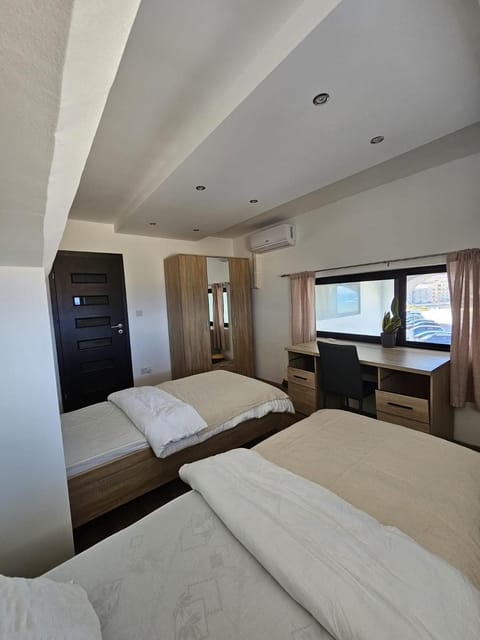 Soulnest Light bedroom and shared bathroom Vacation rental in Malta