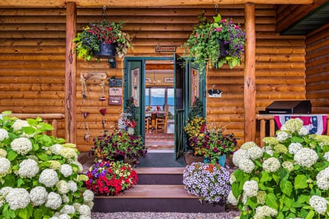 The Outlook at Flathead Lake House in Somers