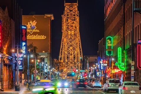 The Bellevue in Canal Park Apartment in Canal Park