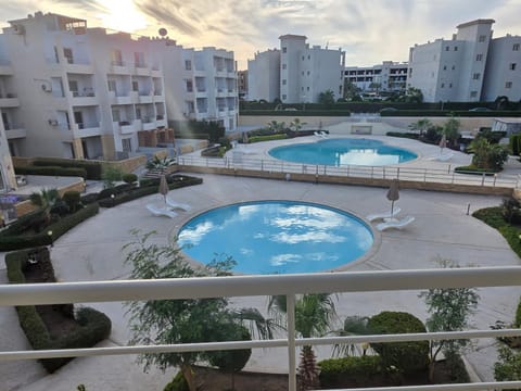 Garden view, Swimming pool