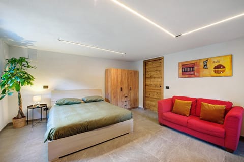 La Pièce de Leo Apartment in Châtillon