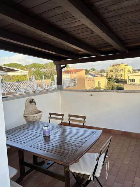 View (from property/room), Balcony/Terrace, Dining area