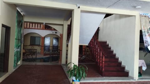 Ch Aeropuerto Cuernavaca Hotel in State of Morelos