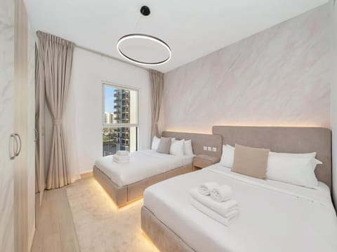 Elite Nest - Upscale 4BR with PS5 Lounge - Formula 1 and Ferrari World Apartment in Abu Dhabi