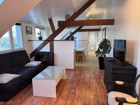 Communal lounge/ TV room, TV and multimedia, Living room, Seating area