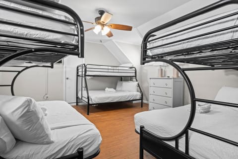 Ranch Beach House House in West Beach