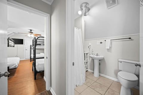 Ranch Beach House House in West Beach