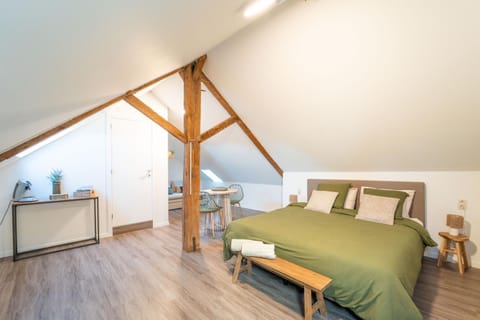 La Vieille Tour Hotton Bed and Breakfast in Wallonia, Belgium