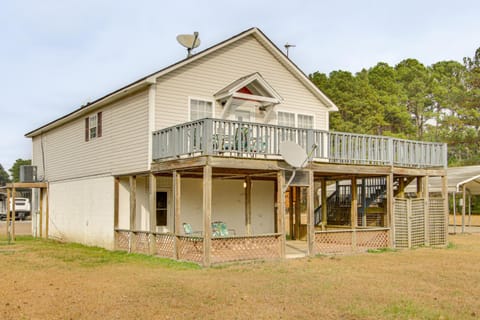 Near Tennessee River! Pet-Friendly Family Cottage! House in Tennessee