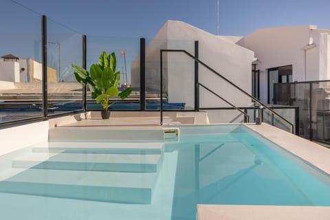 Pool view, Swimming pool