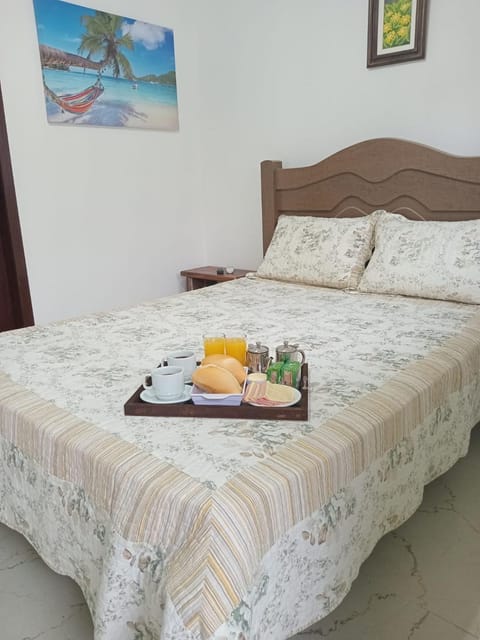 Bed, Bedroom, Breakfast