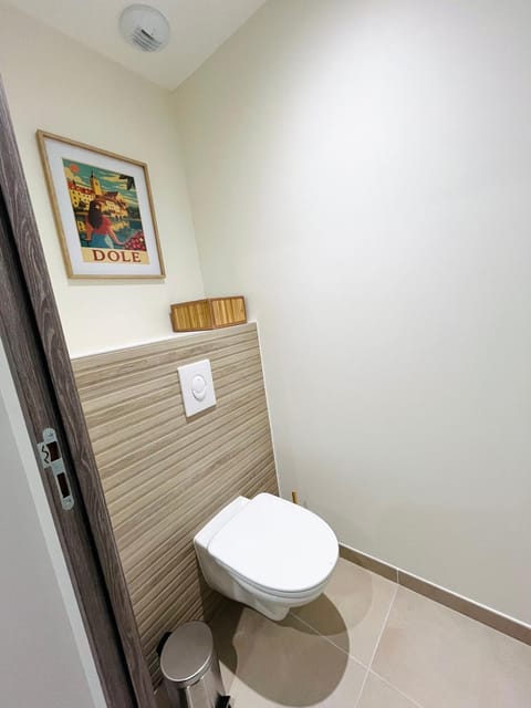 La Maison du Coin - T2 confortable, parking privée Apartment in Dole