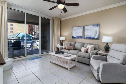 Azure 120 Large Gulf front condo House in Okaloosa Island