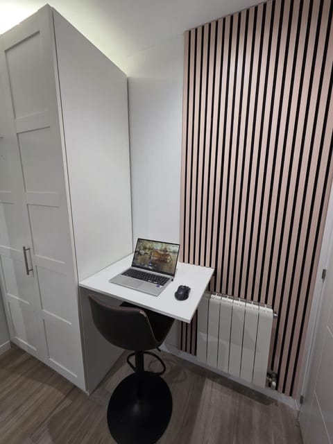 Habitación privada Madrid con baño compartido en Madrid Vacation rental in Madrid