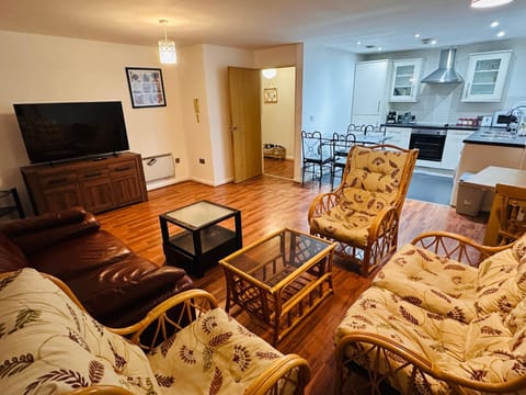 Entire 3 bedroom Apartment in Manchester Apartment in Salford