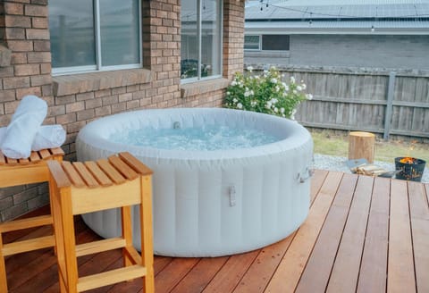 Hot Tub, Hot Tub, Balcony/Terrace