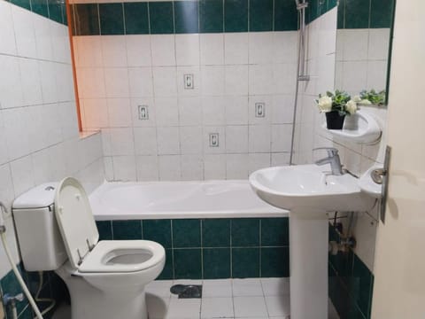 thrifty regular room for 2 to 4 Bed and Breakfast in Abu Dhabi