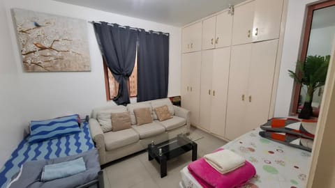 thrifty regular room for 2 to 4 Bed and Breakfast in Abu Dhabi