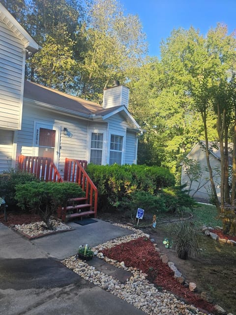 Atlanta 3 Bedroom Home - by PriMary EVolution Properties House in Atlanta