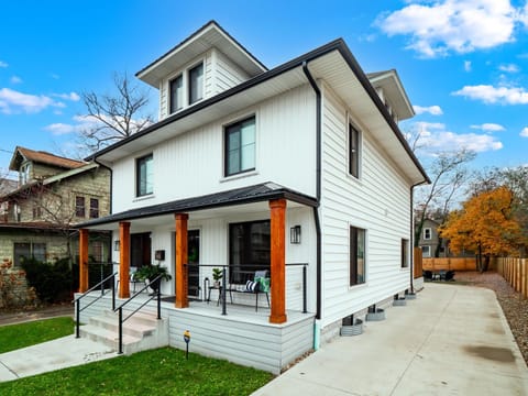 Property building, Day, Street view