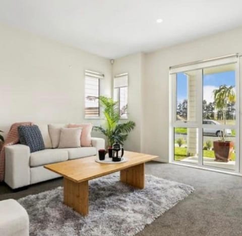 Cozy Ensuite Room Vacation rental in Auckland