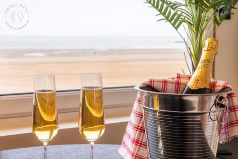 Le Luxe Malouin - Vue Mer - 2 Ch - Balneo - Garage Apartment in Dunkirk