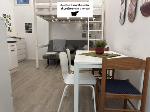 Kitchen or kitchenette, Living room, Seating area, Dining area