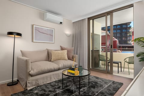 Dolce Vita Apartments by Propr Apartment in Sea Point