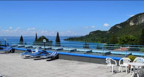 Mono San Vigilio- Euroresidence Apartment in Garda