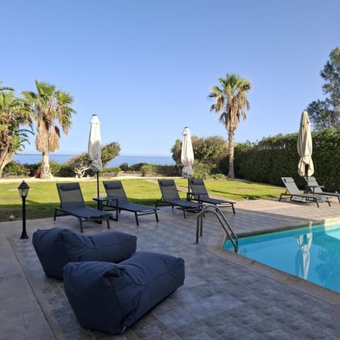 Garden, Garden view, Pool view, Swimming pool, sunbed
