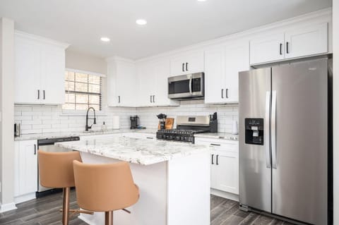 Decatur Dwelling House in Panthersville