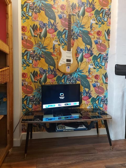 Cosy room in canalside home Vacation rental in Hebden Bridge