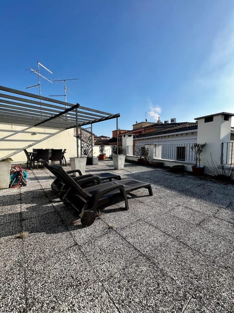 attico ARENA,200mq NETFLIX WIFI AIR CONDITIONING Apartment in Verona