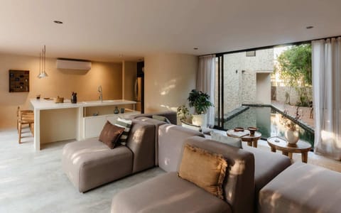 Living room, Seating area