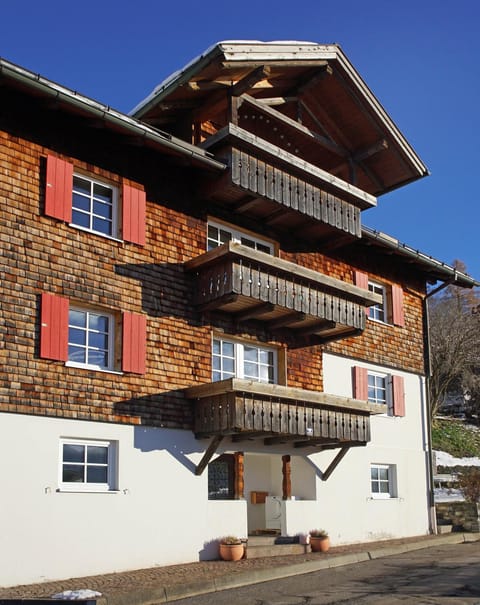 Property building, Winter