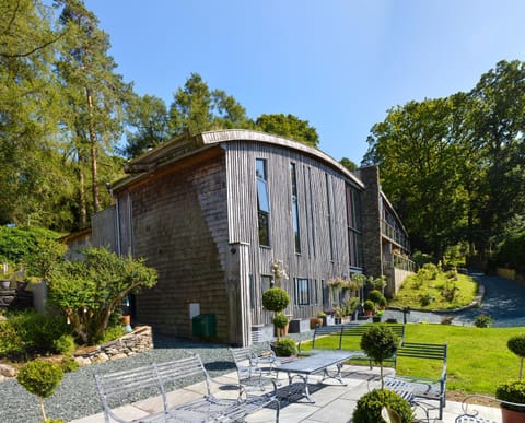 Property building, Garden, Garden view