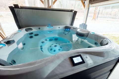 Home with Sauna & Hot Tub & Lake Access House in Johnson City