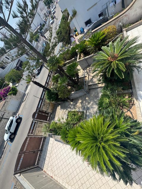 Garden view, Parking