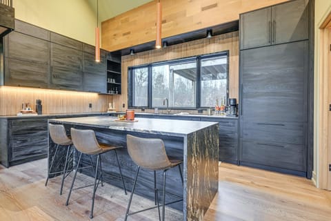 Walk to Lake! Modern Wisconsin Home with Patio House in Castle Rock Lake