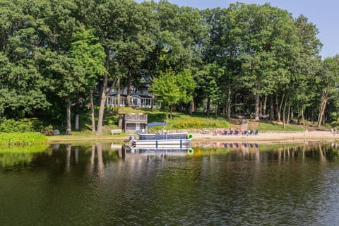 Property building, Natural landscape, Beach, Lake view