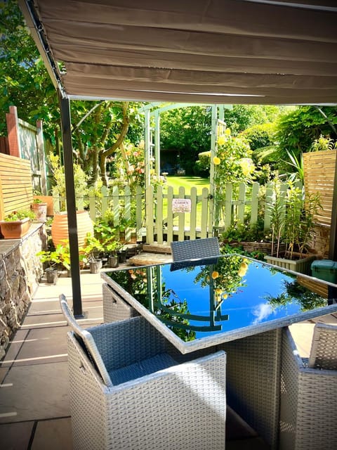 Patio, Garden, Garden view