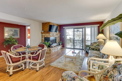 Main Channel View! Condo with Dock and Pool Access Apartment in Lake of the Ozarks