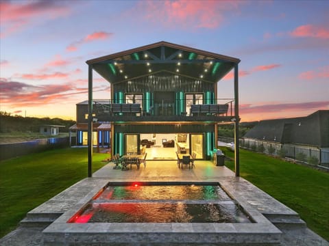 Balcony/Terrace, Swimming pool