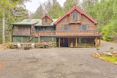 On-Site Pond and Trails Lake Luzerne Cabin Cabin in Saratoga