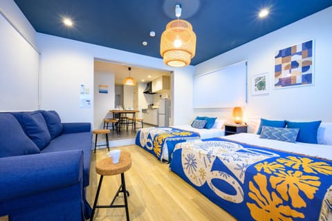 Bed, Living room